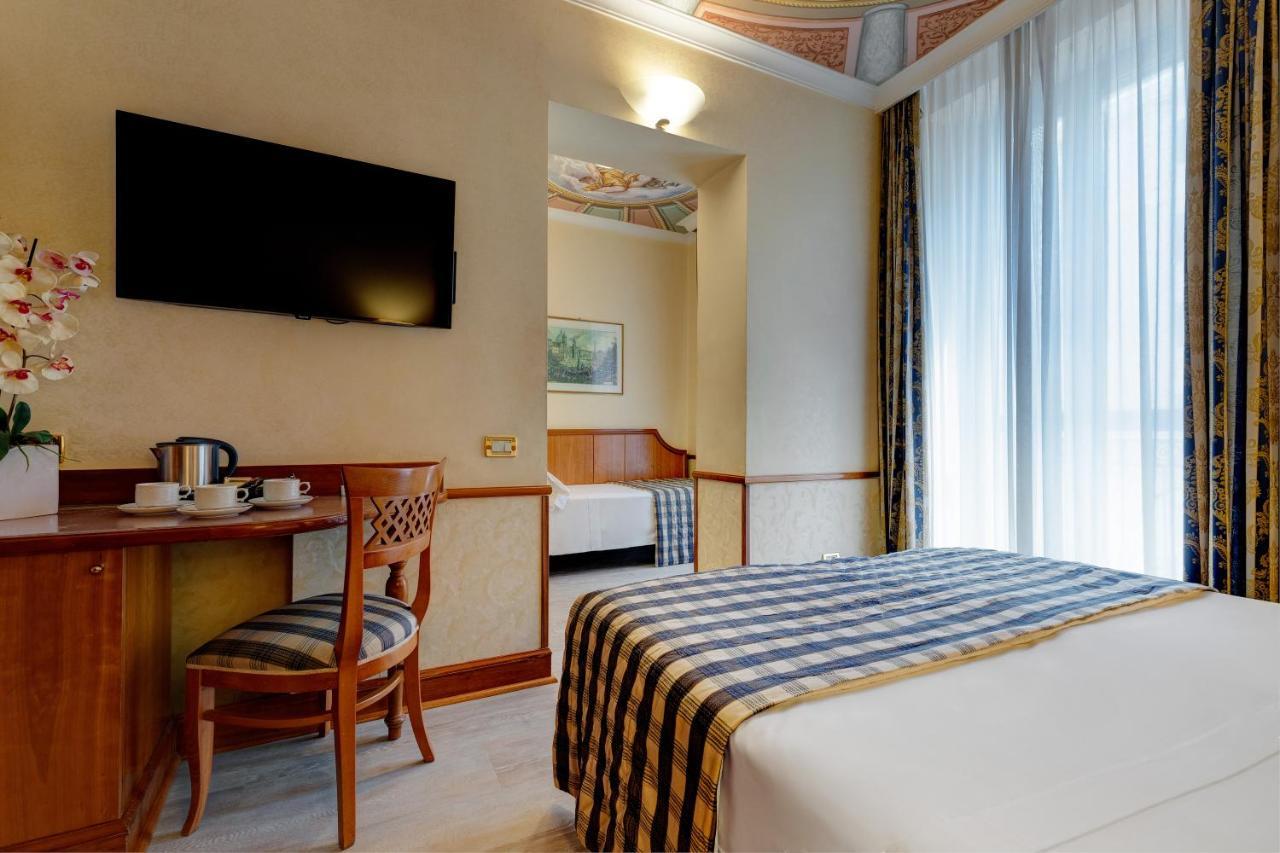 Triple Room,681748935:JPEG