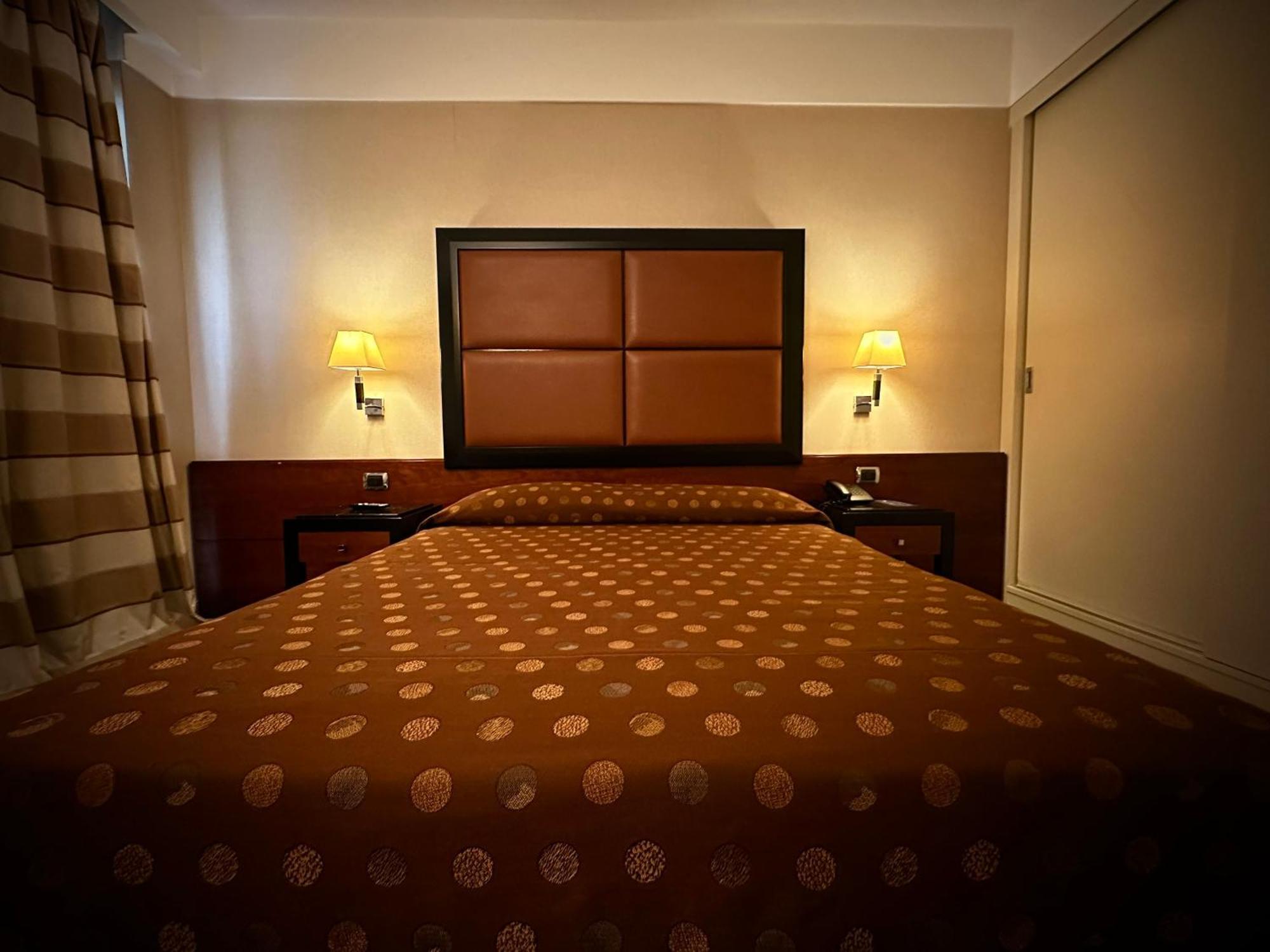 Double or Twin Room,1602965693:JPEG