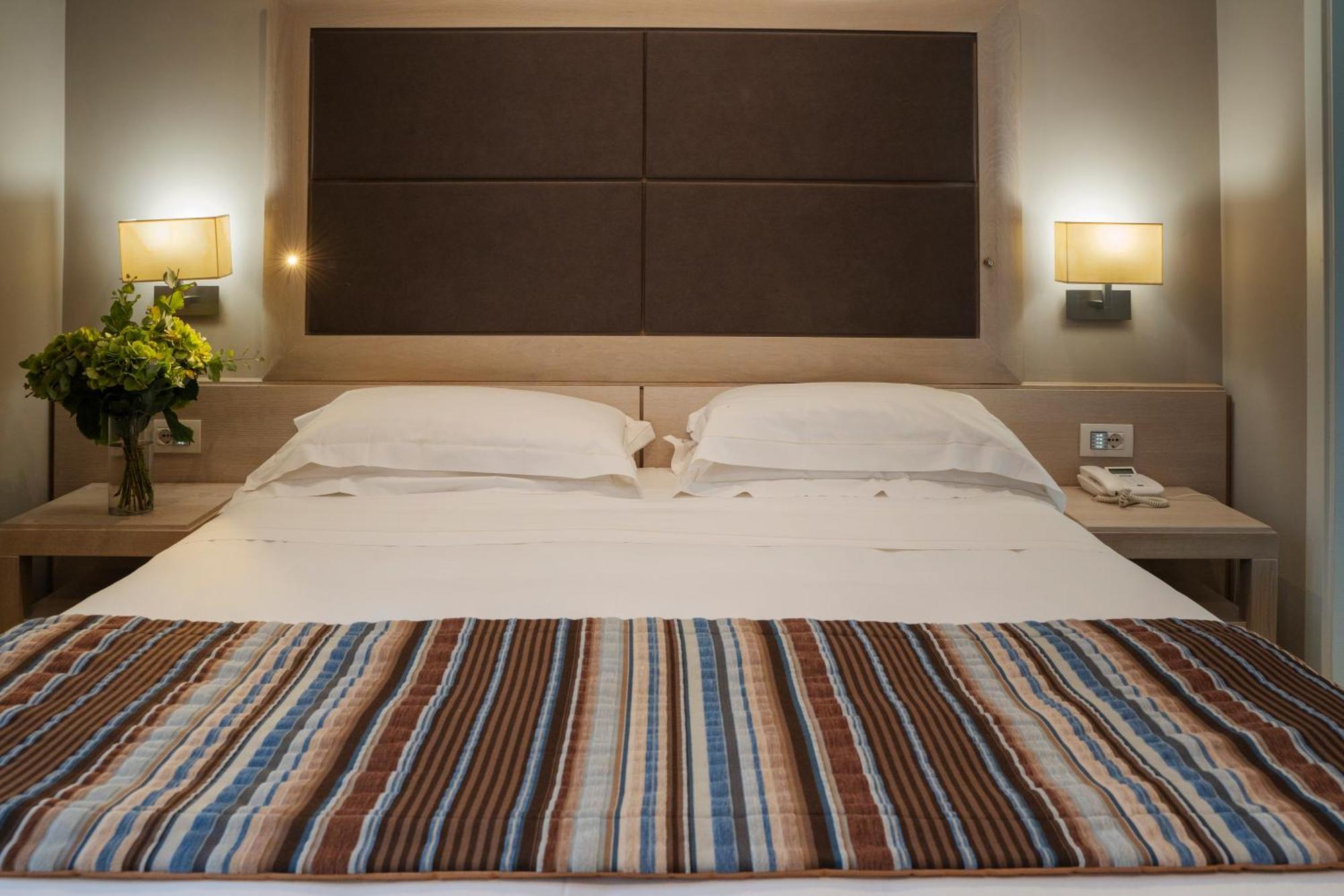 Deluxe Double or Twin Room,1606547143:JPEG