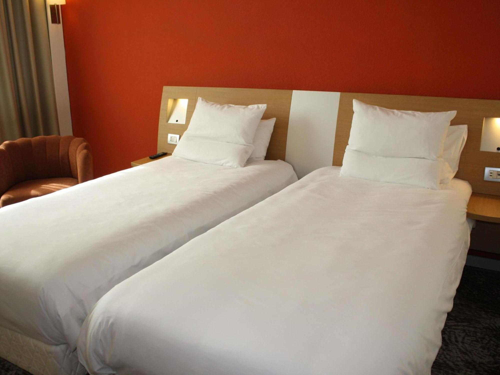 Superior Room,1756404261:JPEG