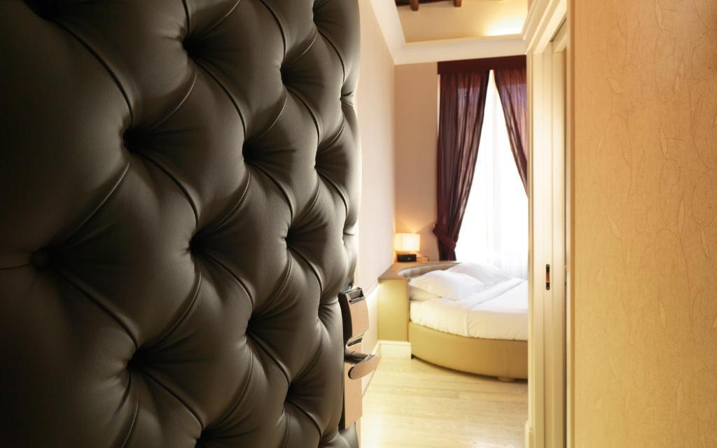 Double Room,812426424:JPEG