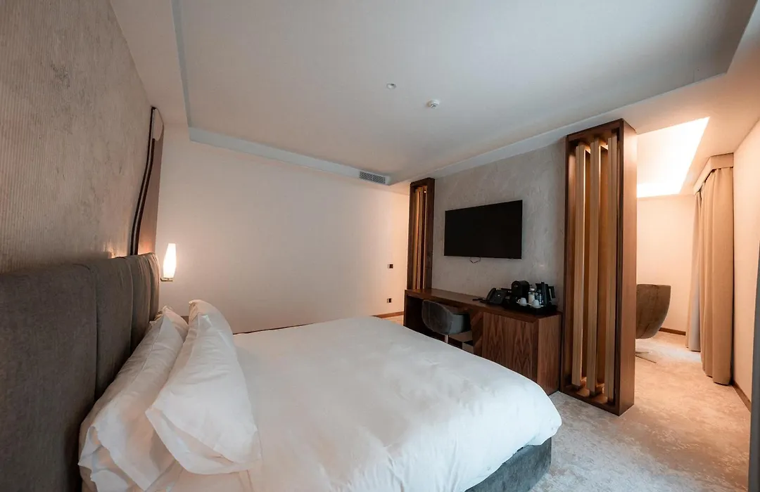 Hotel Via Veneto-1